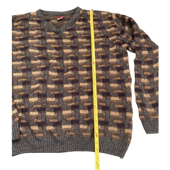Men’s vintage 80’s vibe geometric color block neutral tone knit v-neck sweater - Picture 3 of 6